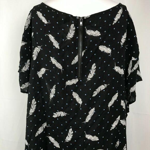 Torrid Shirt Women Sz 3X Black White Feather Polka Dot Lightweight Short Sleeve - Picture 5 of 10